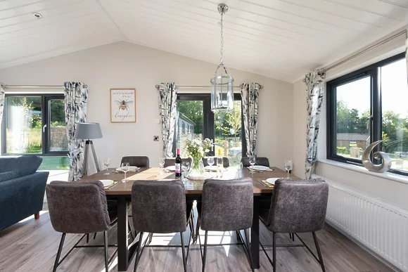 Honeysuckle Lodge at 2 Roadford Lake Lodges