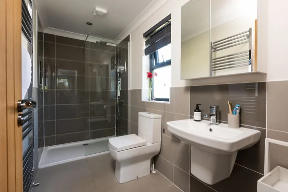 Honeysuckle Lodge at 2 Roadford Lake Lodges