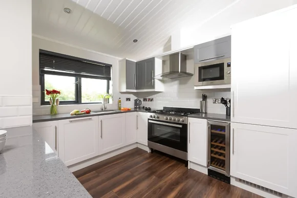 Blossom Lodge at 1 Roadford Lake Lodges