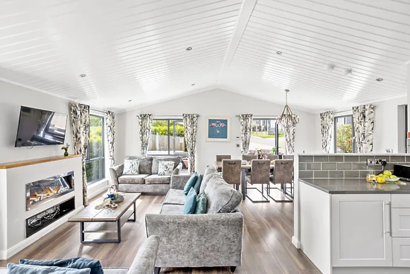 Foxglove Lodge at 31 Roadford Lake Lodges