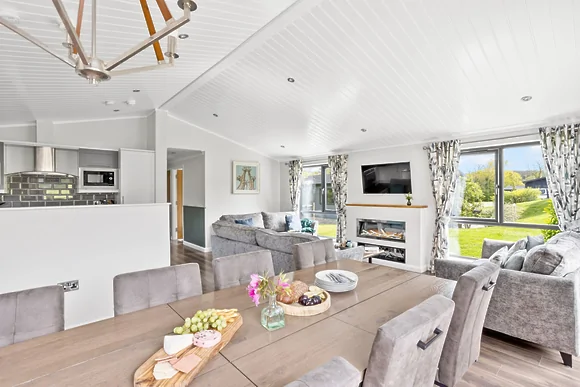 Foxglove Lodge at 31 Roadford Lake Lodges