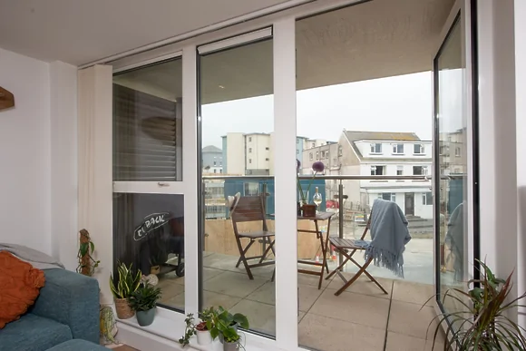 5 Ocean Gate