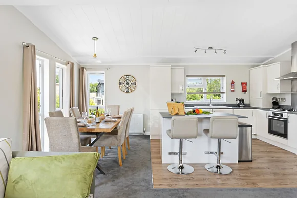 Rose Lodge at 21 Roadford Lake Lodges