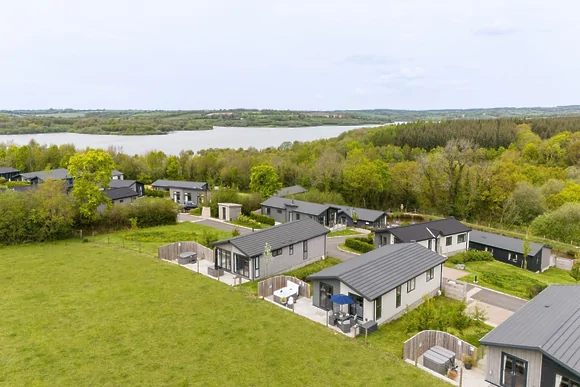 Snowdrop Lodge at 9 Roadford Lake Lodges