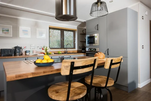 Hawthorne Lodge at 15 Roadford Lake Lodges