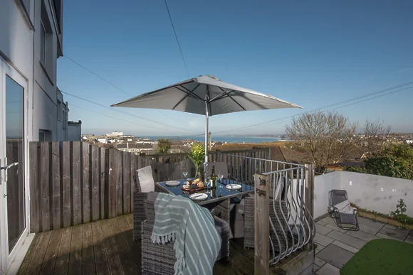 Sea Boots (sleeps 6)