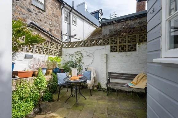 Saffron Cottage