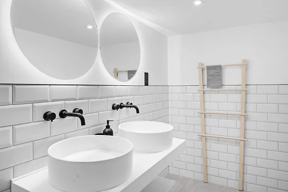 Maritime Suites