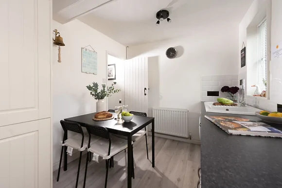 Sunshine Cottage