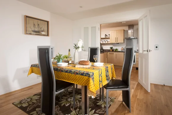 10 Bredon Court