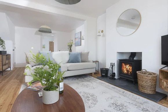 11 Tywarnhayle House