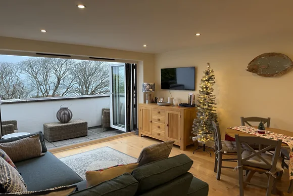 5 Sandy Lane Apartments
