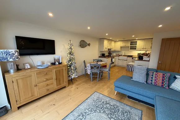 5 Sandy Lane Apartments