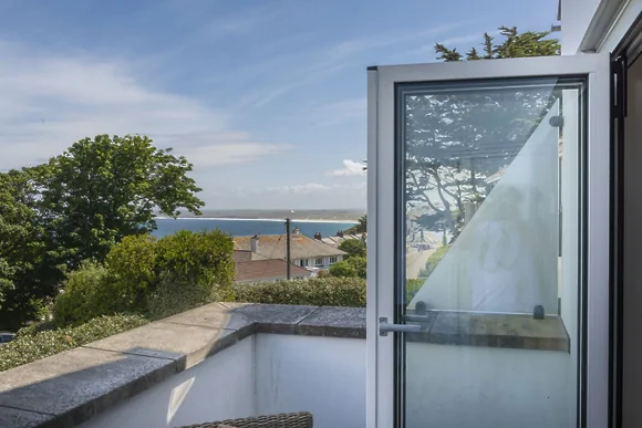 5 Sandy Lane Apartments