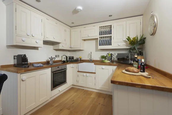 5 Sandy Lane Apartments
