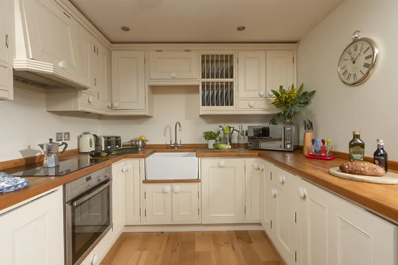 5 Sandy Lane Apartments