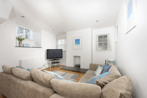 Salubrious Cottage