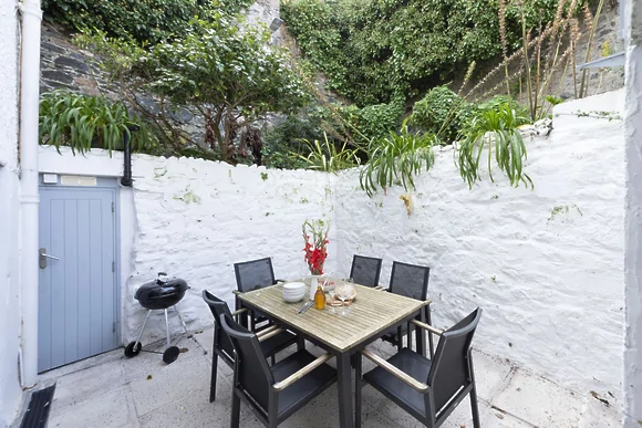 Salubrious Cottage