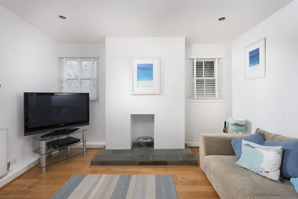 Salubrious Cottage