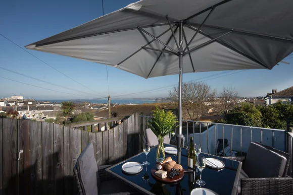 Sea Boots (sleeps 8)