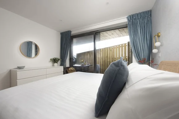 Oasis Sands