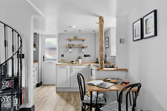 Apothecary Cottage