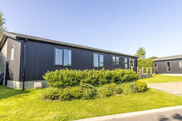 Violet Lodge at 11 Roadford Lake Lodges