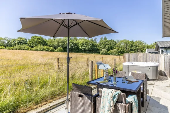 Poppy at 5 Roadford Lakes Lodges