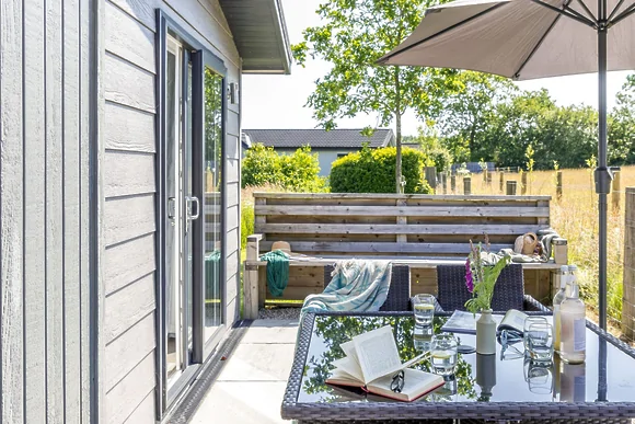 Poppy at 5 Roadford Lakes Lodges