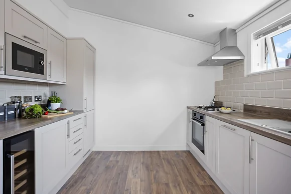 Poppy at 5 Roadford Lakes Lodges