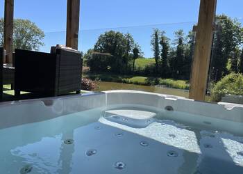 Oak Lodge at South View Lodges