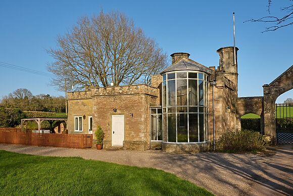 Victoria Lodge
