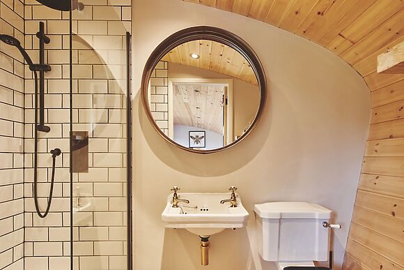 Peak Cabin