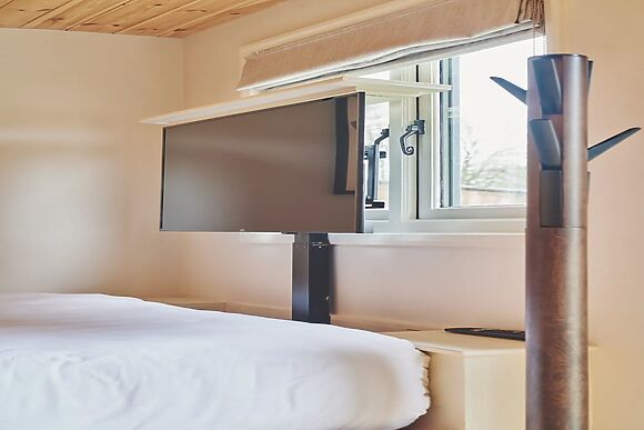 Peak Cabin