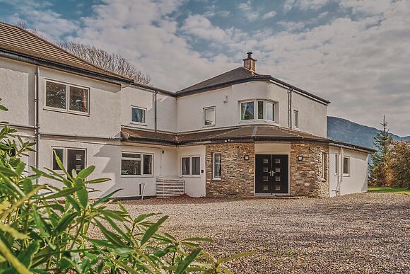 Loch Ness Mansion