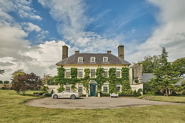 Queen Anne Manor