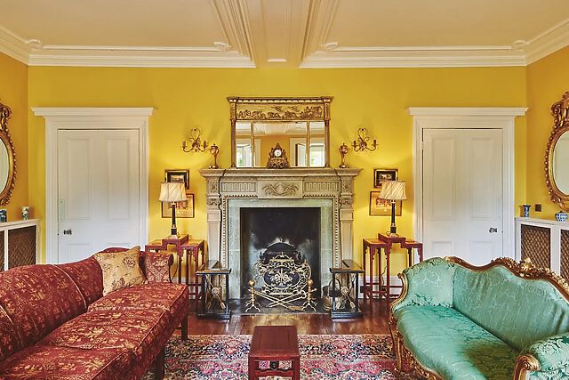 Queen Anne Manor