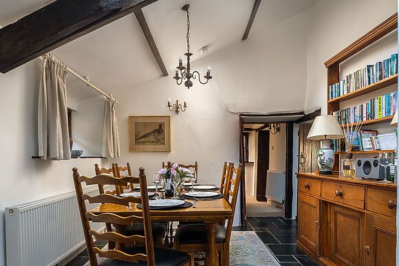 Honey Buzzard Farmhouse