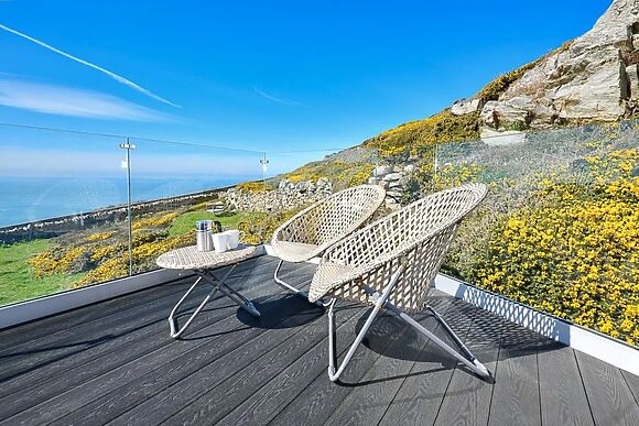 The Lookout at Ynys Lawd