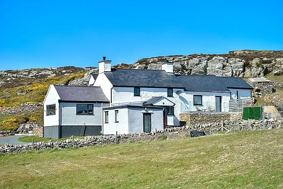 The Lookout at Ynys Lawd