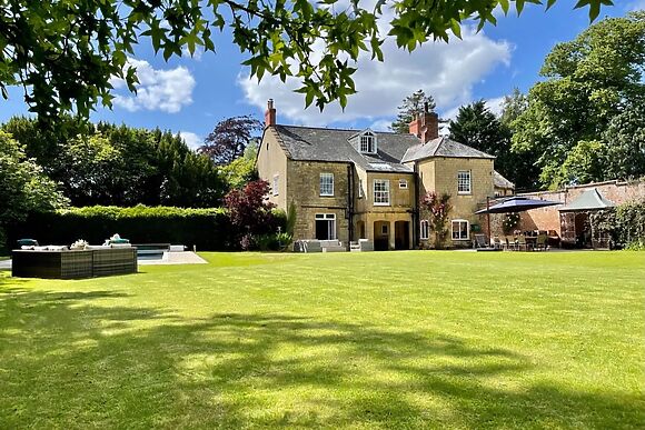Flax Manor