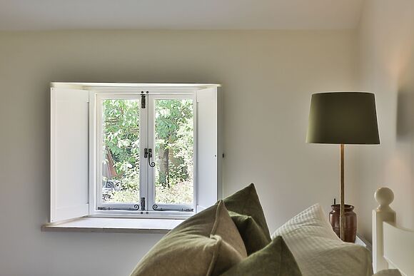 Rambling Rose Cottage