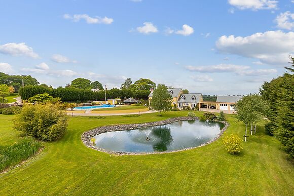 Broadridge Manor