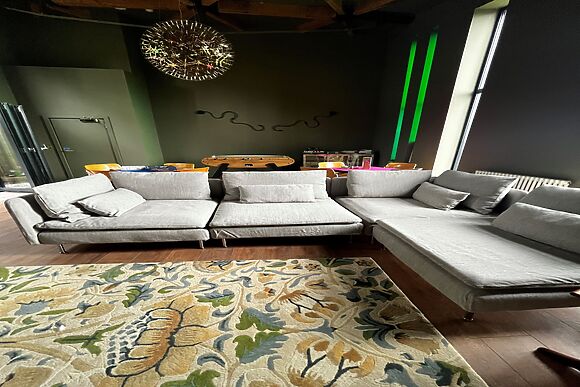 Silver Crescent House