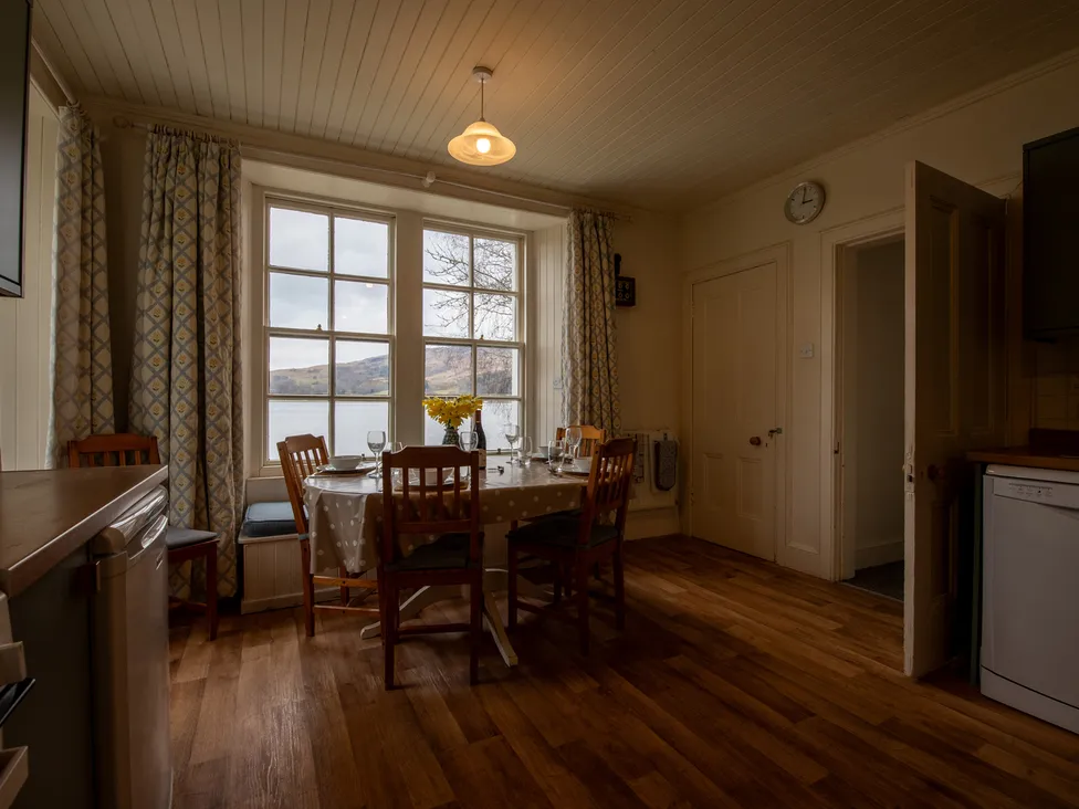 Rhunacairn interior