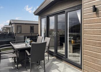 Platinum 3 Bed Spa (Pet) - Aber Bay Holiday Park, Clarach