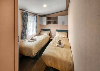 Platinum 3 Bed Spa (Pet) - Aber Bay Holiday Park, Clarach