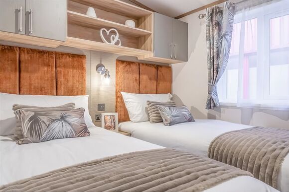 Platinum 2 Bed Spa - Aber Bay Holiday Park, Clarach