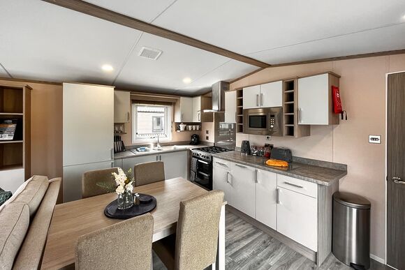 Platinum 3 Bed Spa (Pet) - Aber Bay Holiday Park, Clarach