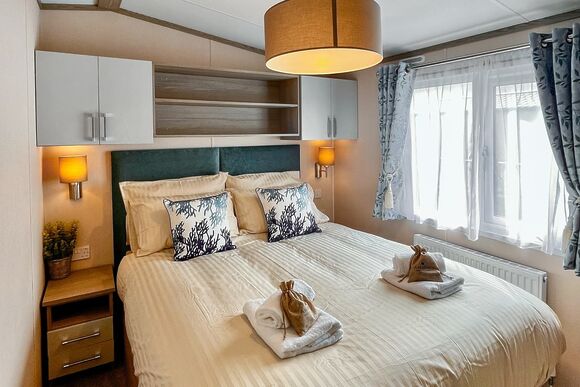 Platinum 3 Bed Spa (Pet) - Aber Bay Holiday Park, Clarach